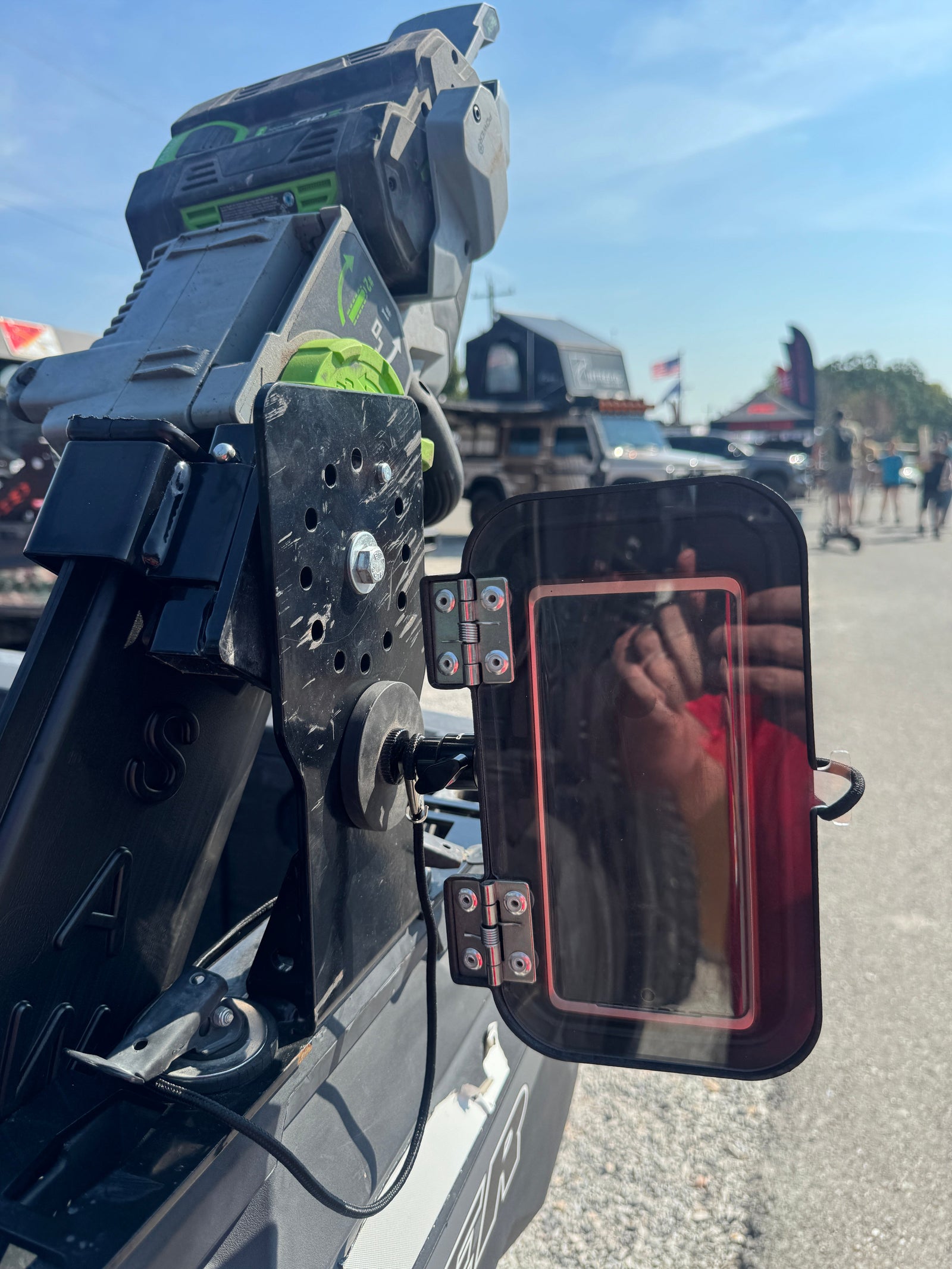 Adjustable CallHaul Magnet Mount Cell Phone Caddy