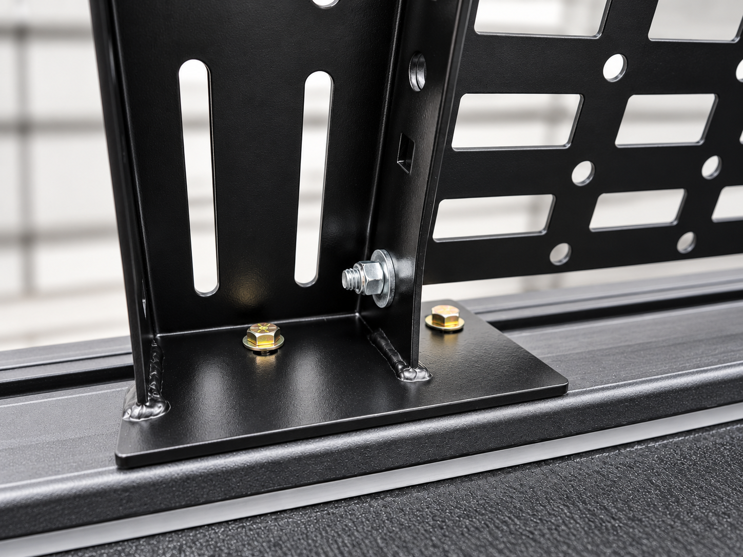 HMOR Retrax and Roll-N-Lock XT T-slot mounting close-up